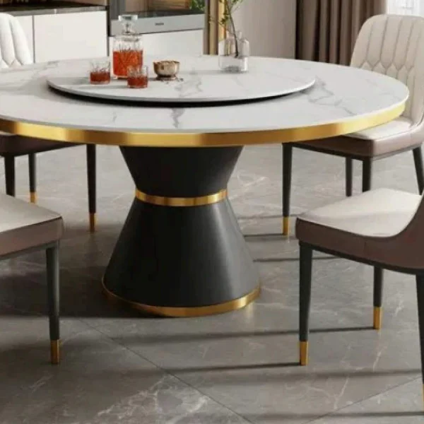 Mesa redonda marrón con dorado